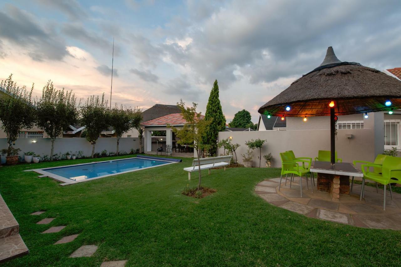 Angelica Guest House Боксбурґ Екстер'єр фото